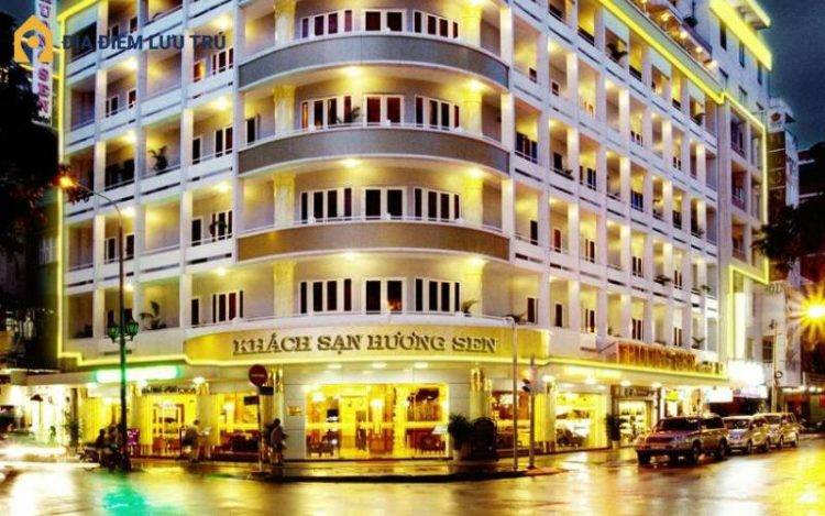 Review khách sạn Hương Sen Quận 1: Ở trung tâm Sài Gòn có gì đặc biệt?