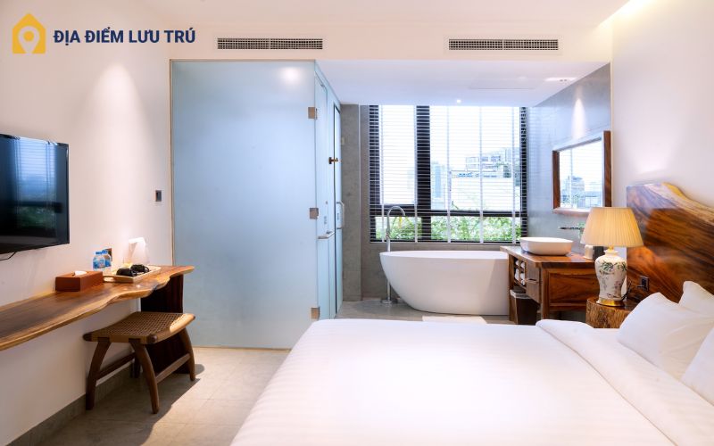 Executive River View Room