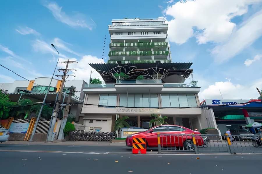 lotus-saigon-hotel