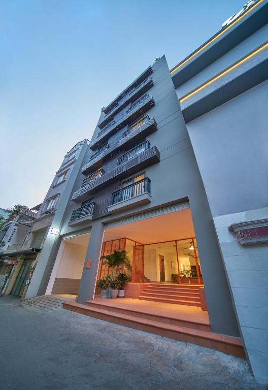 Express by M Village Lê Văn Sỹ – Khách sạn gần đây phong cách trẻ trung, hiện đại