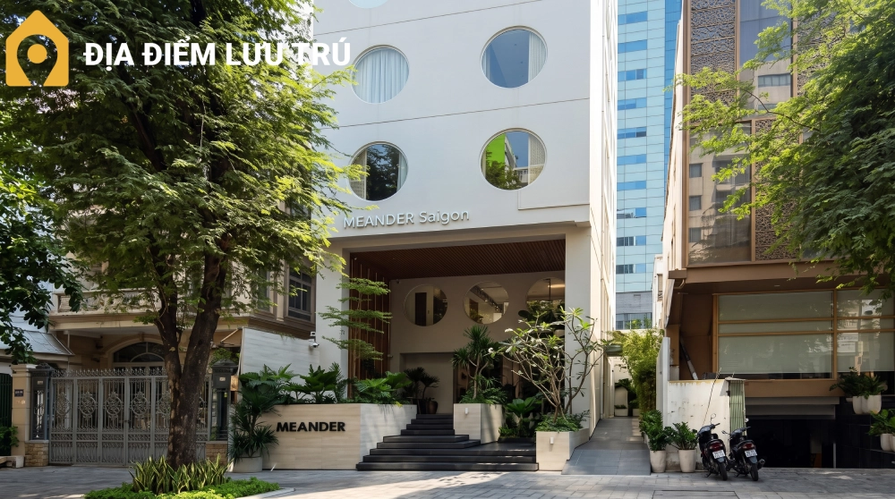 Meander Saigon